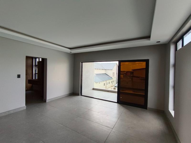 6 Bedroom Property for Sale in Six Fountains Estate Gauteng