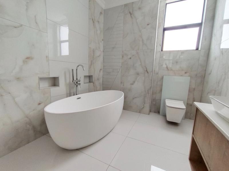 6 Bedroom Property for Sale in Six Fountains Residential Estate Gauteng
