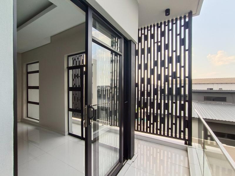6 Bedroom Property for Sale in Six Fountains Residential Estate Gauteng