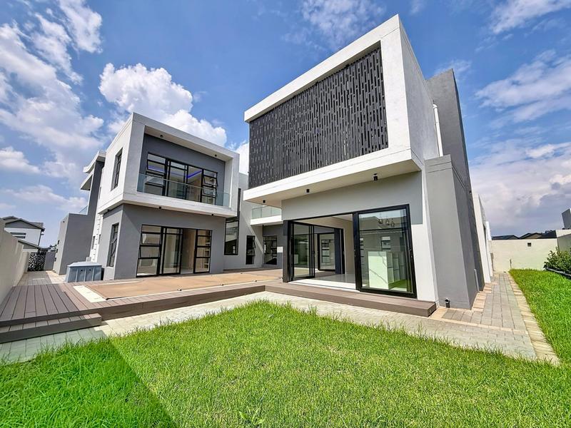 6 Bedroom Property for Sale in Six Fountains Residential Estate Gauteng