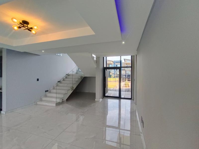 5 Bedroom Property for Sale in Six Fountains Residential Estate Gauteng
