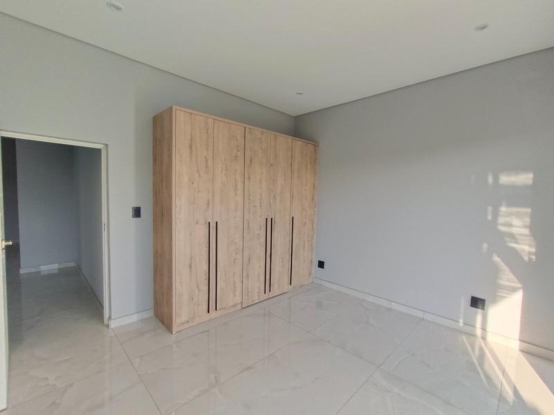 5 Bedroom Property for Sale in Six Fountains Residential Estate Gauteng