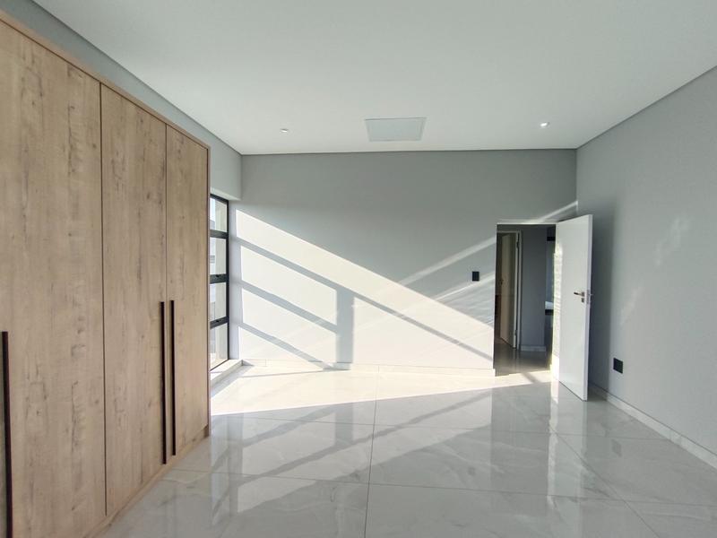 5 Bedroom Property for Sale in Six Fountains Residential Estate Gauteng