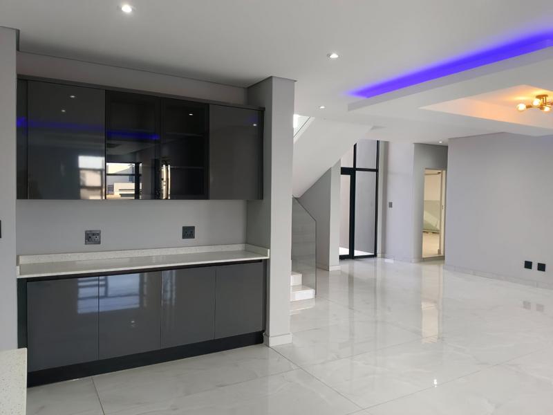 5 Bedroom Property for Sale in Six Fountains Residential Estate Gauteng