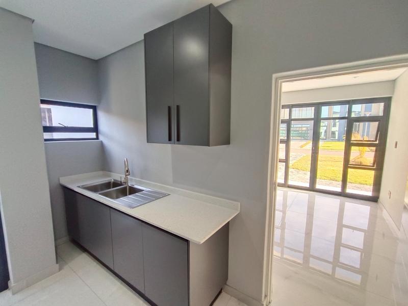 5 Bedroom Property for Sale in Six Fountains Residential Estate Gauteng