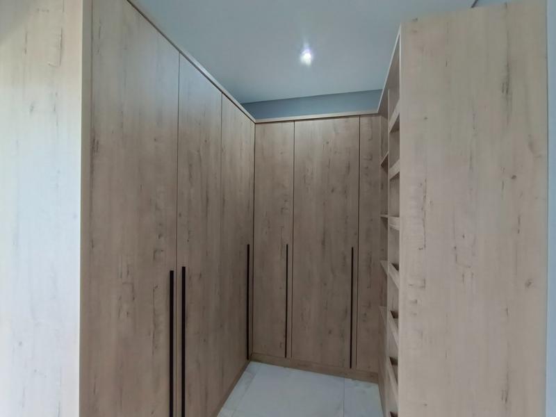 5 Bedroom Property for Sale in Six Fountains Residential Estate Gauteng