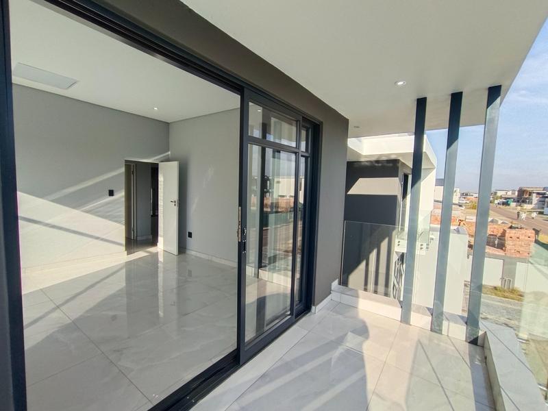 5 Bedroom Property for Sale in Six Fountains Residential Estate Gauteng