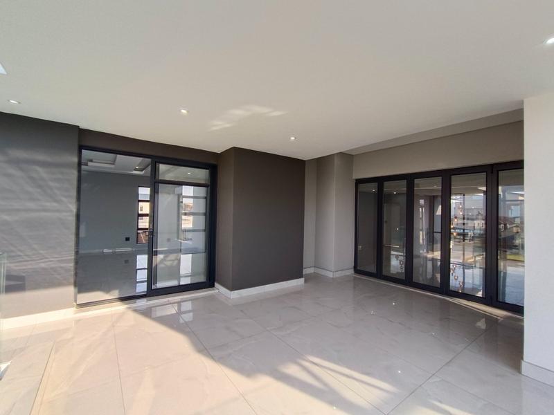 5 Bedroom Property for Sale in Six Fountains Residential Estate Gauteng