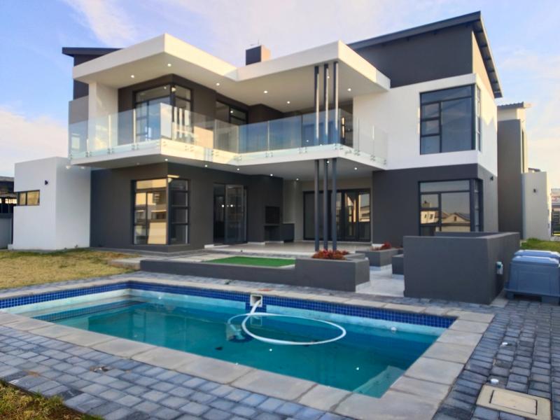 5 Bedroom Property for Sale in Six Fountains Residential Estate Gauteng
