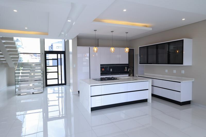 6 Bedroom Property for Sale in Six Fountains Residential Estate Gauteng