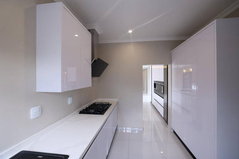 6 Bedroom Property for Sale in Six Fountains Residential Estate Gauteng