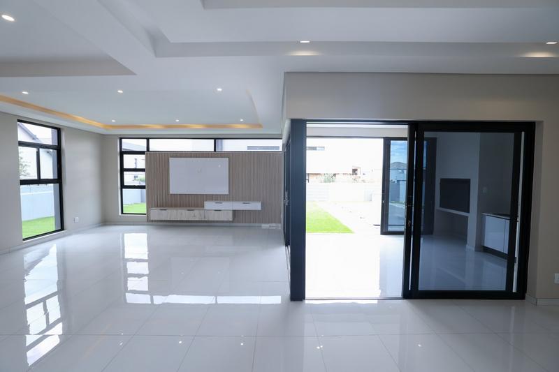 6 Bedroom Property for Sale in Six Fountains Residential Estate Gauteng