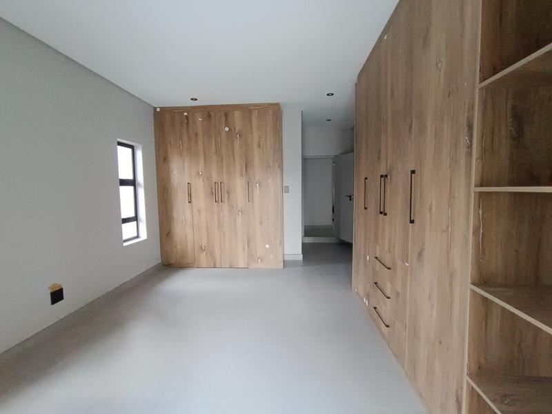 6 Bedroom Property for Sale in Six Fountains Residential Estate Gauteng