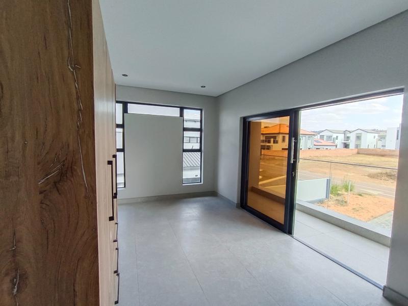 6 Bedroom Property for Sale in Six Fountains Residential Estate Gauteng