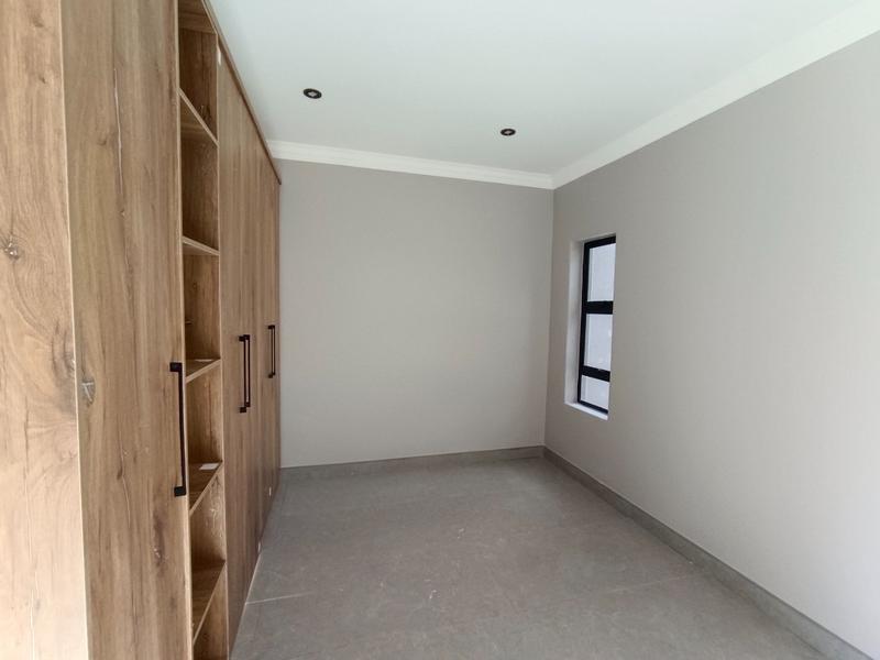 6 Bedroom Property for Sale in Six Fountains Residential Estate Gauteng
