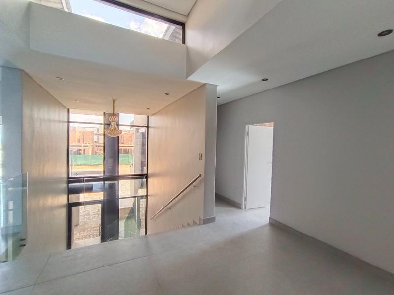 6 Bedroom Property for Sale in Six Fountains Residential Estate Gauteng