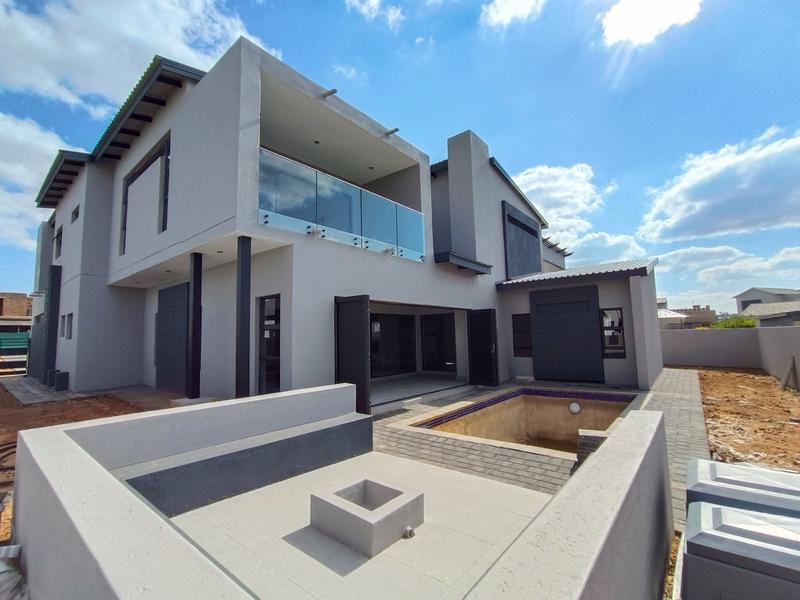 6 Bedroom Property for Sale in Six Fountains Residential Estate Gauteng