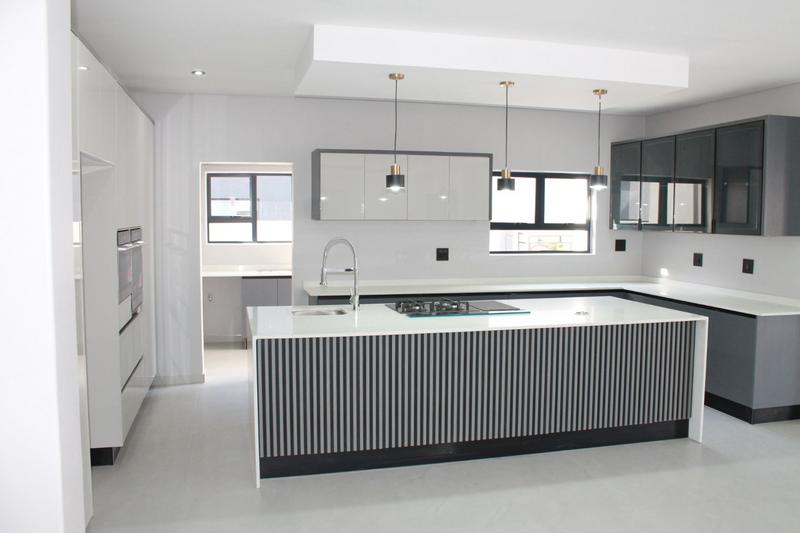 5 Bedroom Property for Sale in Six Fountains Residential Estate Gauteng