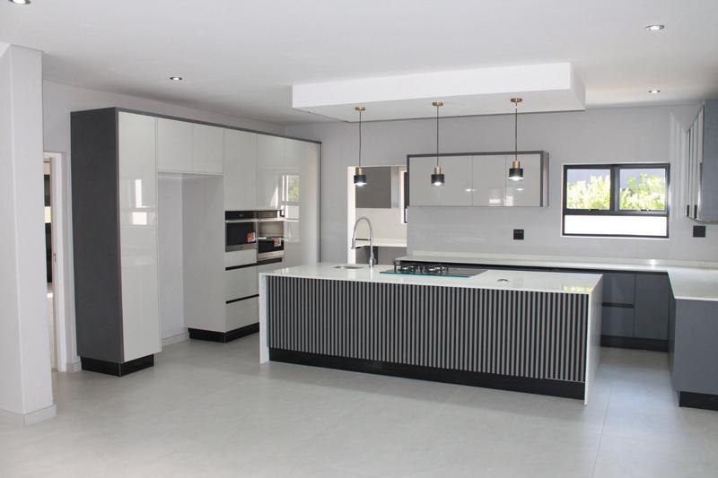 5 Bedroom Property for Sale in Six Fountains Residential Estate Gauteng