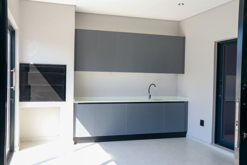 5 Bedroom Property for Sale in Six Fountains Residential Estate Gauteng