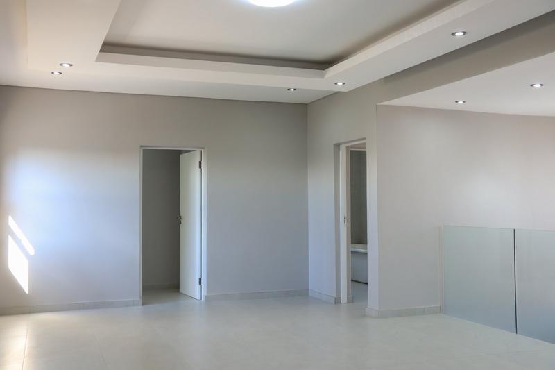5 Bedroom Property for Sale in Six Fountains Residential Estate Gauteng