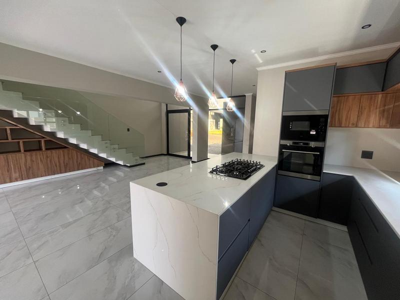 5 Bedroom Property for Sale in Six Fountains Residential Estate Gauteng