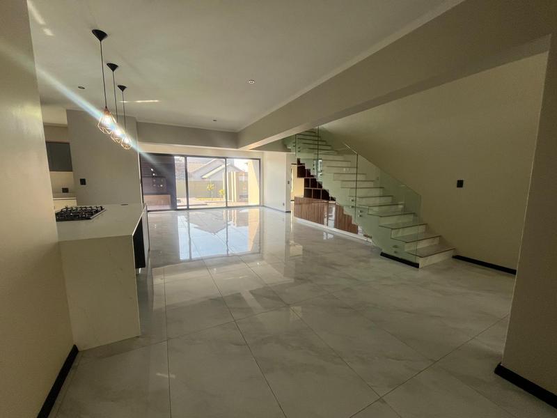 5 Bedroom Property for Sale in Six Fountains Residential Estate Gauteng