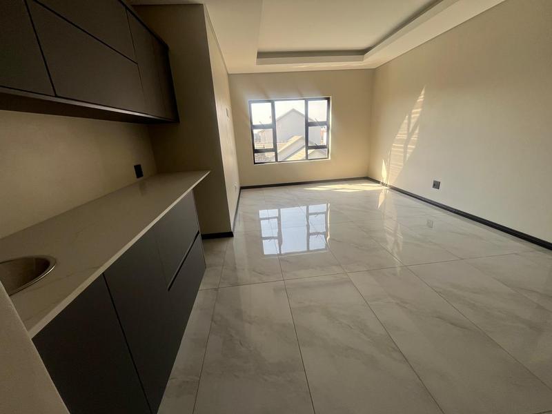 5 Bedroom Property for Sale in Six Fountains Residential Estate Gauteng