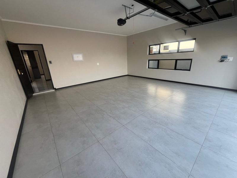5 Bedroom Property for Sale in Six Fountains Residential Estate Gauteng