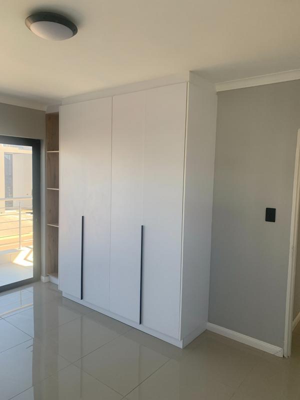 5 Bedroom Property for Sale in Six Fountains Residential Estate Gauteng