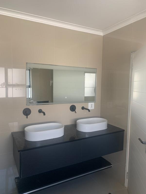 5 Bedroom Property for Sale in Six Fountains Residential Estate Gauteng