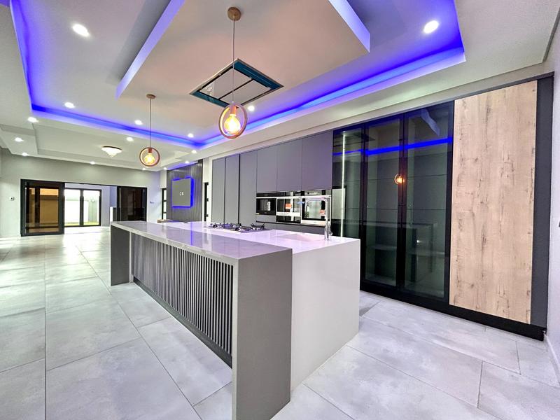5 Bedroom Property for Sale in Six Fountains Residential Estate Gauteng