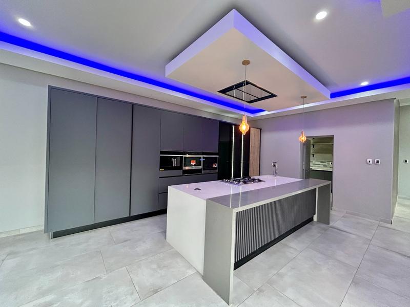 5 Bedroom Property for Sale in Six Fountains Residential Estate Gauteng