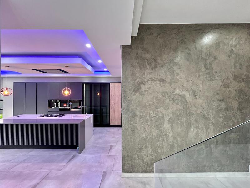 5 Bedroom Property for Sale in Six Fountains Residential Estate Gauteng