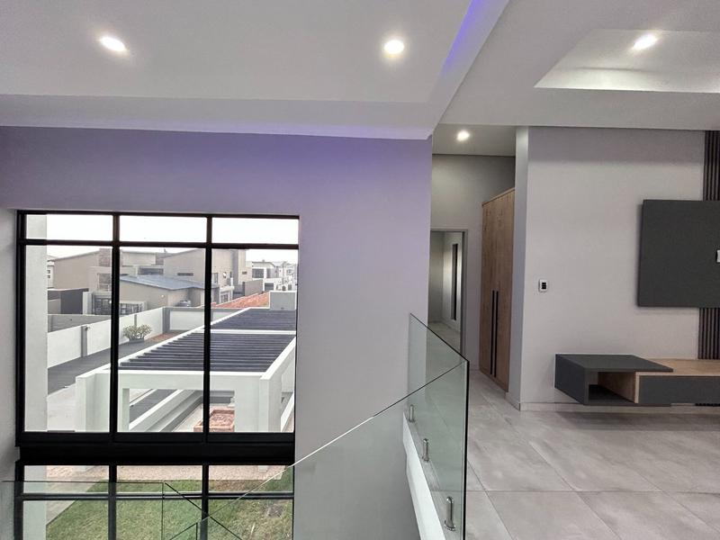 5 Bedroom Property for Sale in Six Fountains Residential Estate Gauteng