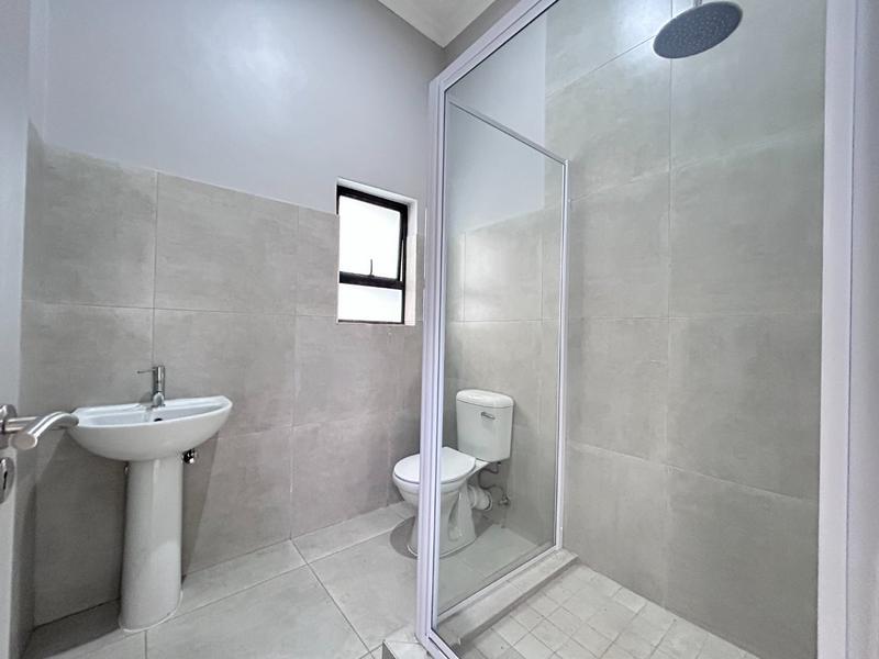 5 Bedroom Property for Sale in Six Fountains Residential Estate Gauteng
