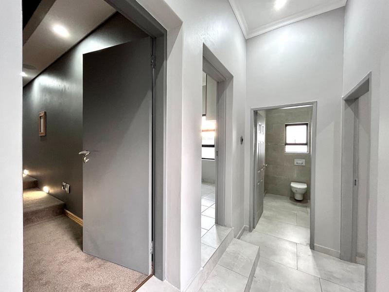 5 Bedroom Property for Sale in Six Fountains Residential Estate Gauteng