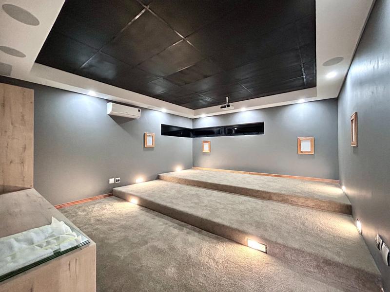 5 Bedroom Property for Sale in Six Fountains Residential Estate Gauteng