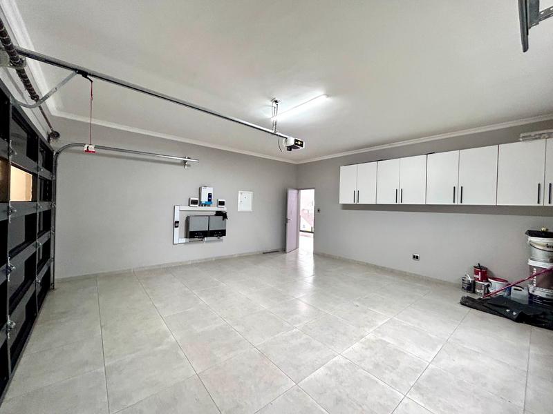 5 Bedroom Property for Sale in Six Fountains Residential Estate Gauteng