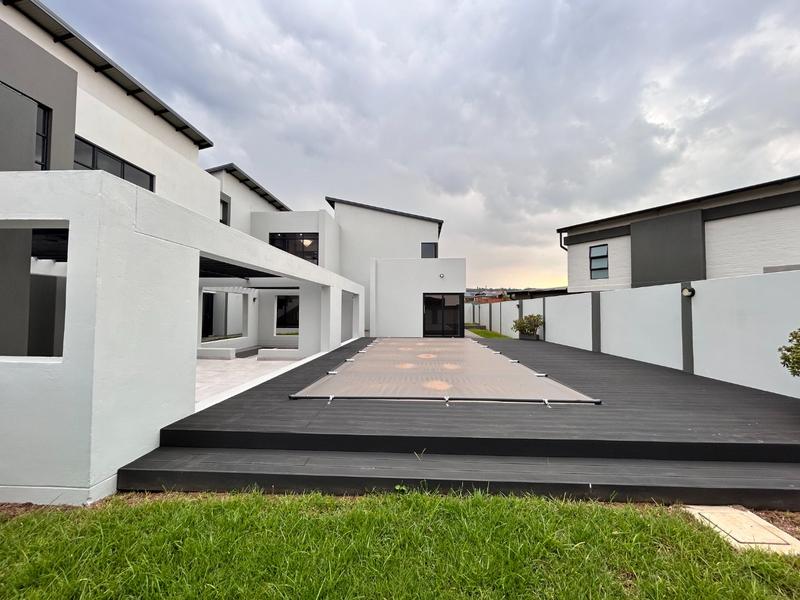 5 Bedroom Property for Sale in Six Fountains Residential Estate Gauteng
