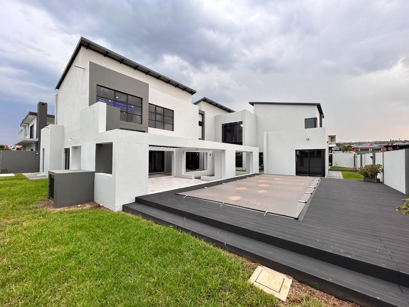 5 Bedroom Property for Sale in Six Fountains Residential Estate Gauteng