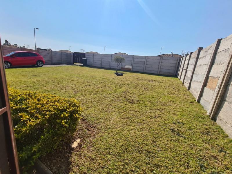 3 Bedroom Property for Sale in Thatch Hill Estate Gauteng