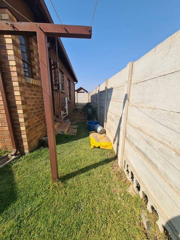 3 Bedroom Property for Sale in Thatch Hill Estate Gauteng