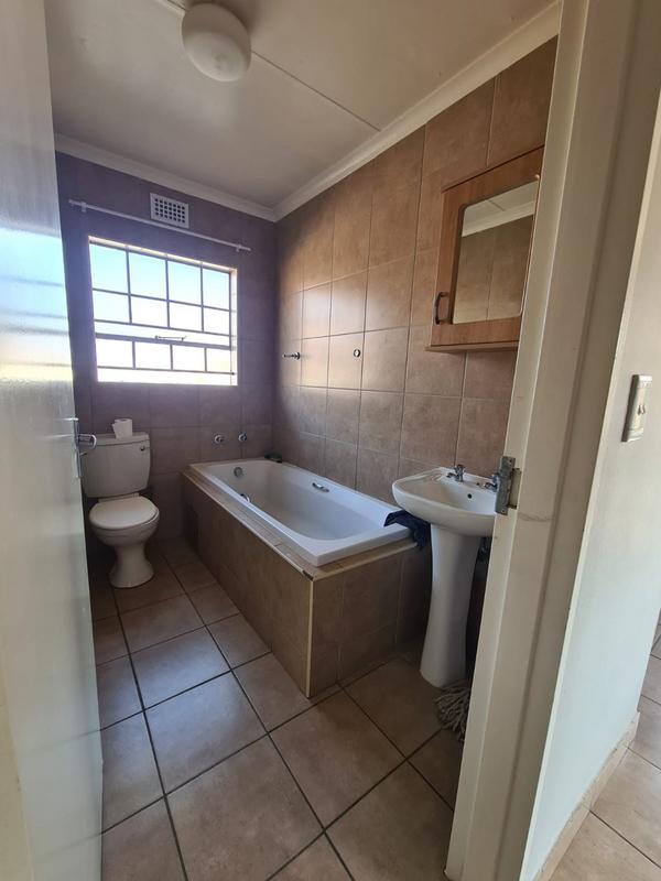 3 Bedroom Property for Sale in Thatch Hill Estate Gauteng