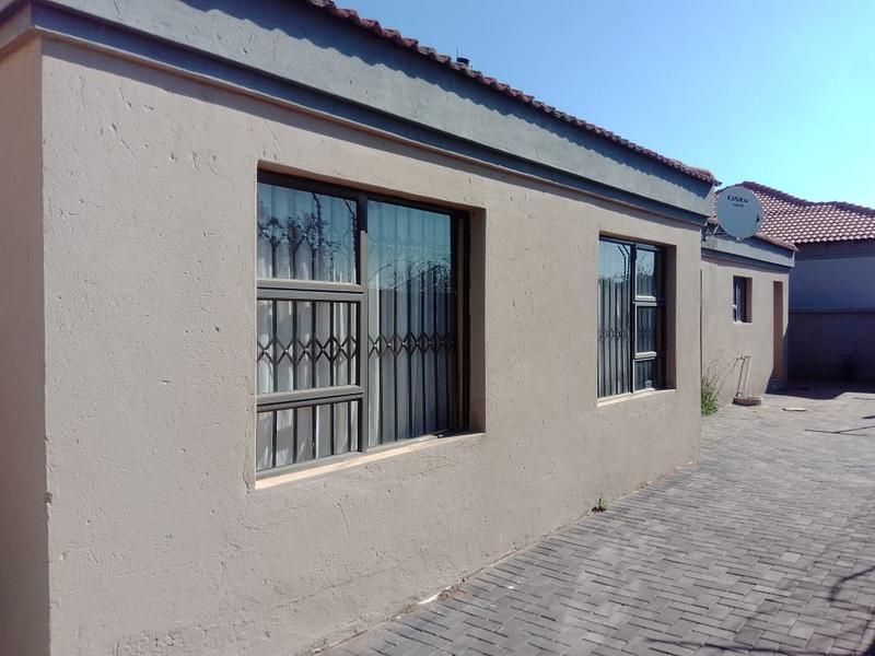 4 Bedroom Property for Sale in The Orchards Gauteng