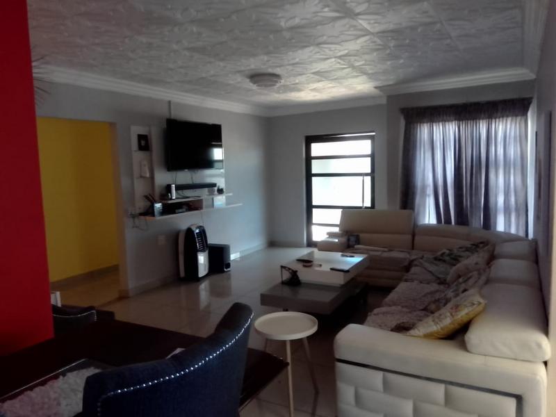 4 Bedroom Property for Sale in The Orchards Gauteng