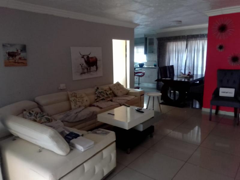 4 Bedroom Property for Sale in The Orchards Gauteng