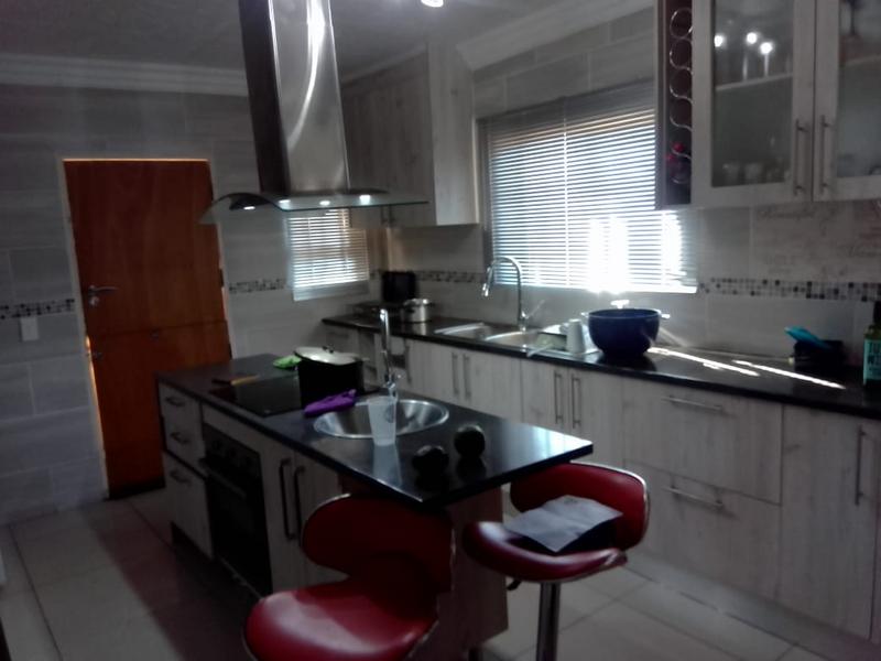 4 Bedroom Property for Sale in The Orchards Gauteng