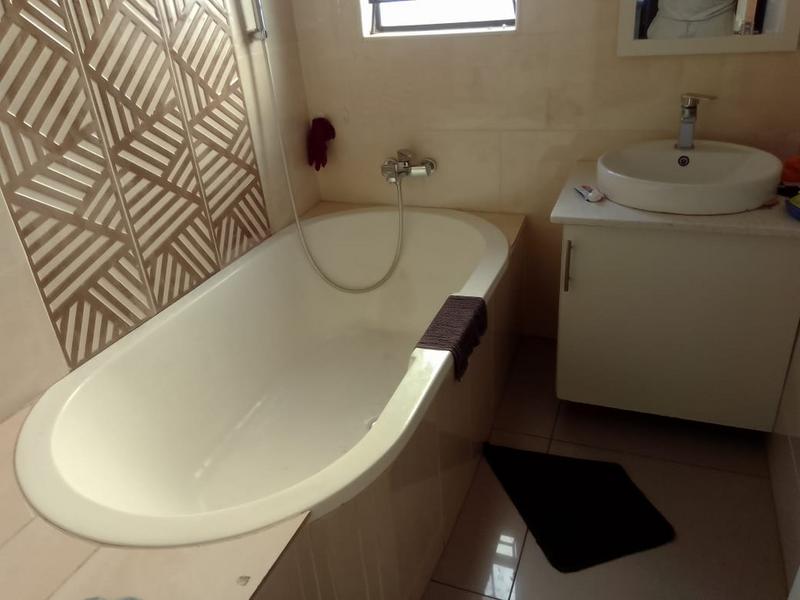 4 Bedroom Property for Sale in The Orchards Gauteng