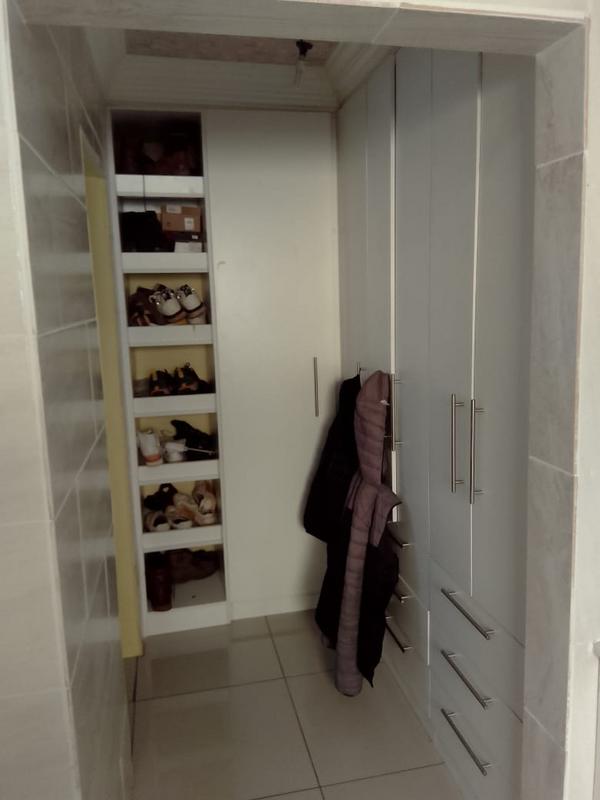4 Bedroom Property for Sale in The Orchards Gauteng